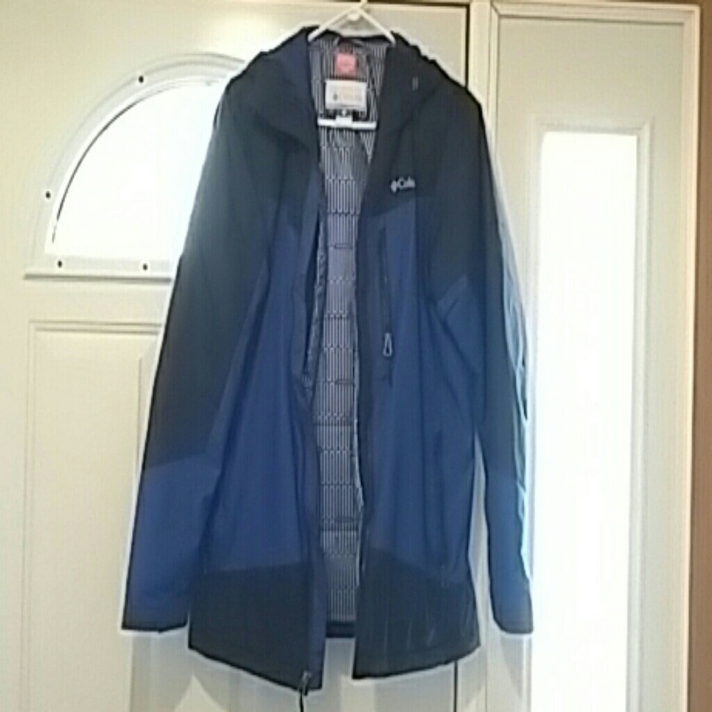 Men's small Columbia coat
